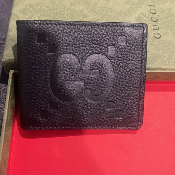Gucci EUC (Looks Brand New) Wallet with box - Picture 2 of 7